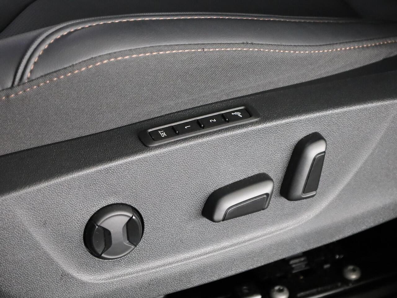 Skoda Elroq 85 Business Edition 286pk | Leder | Head Up | Elek. stoel | 21 inch | 360 camera | Adaptive Cruise | Blind Spot