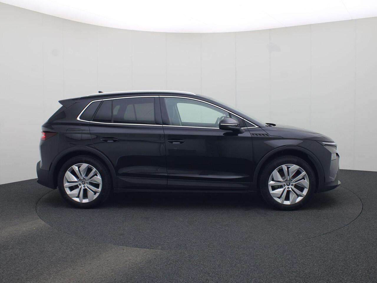 Skoda Elroq 60 Business Edition Tour | 20 inch Vega Velgen | Trekhaak, wegklapbaar | Private lease ¤479,- p/m | Black Pack |