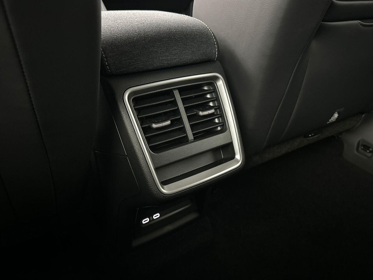 Skoda Elroq Business Edition Tour Elektromotor 150 kW / 204 PK