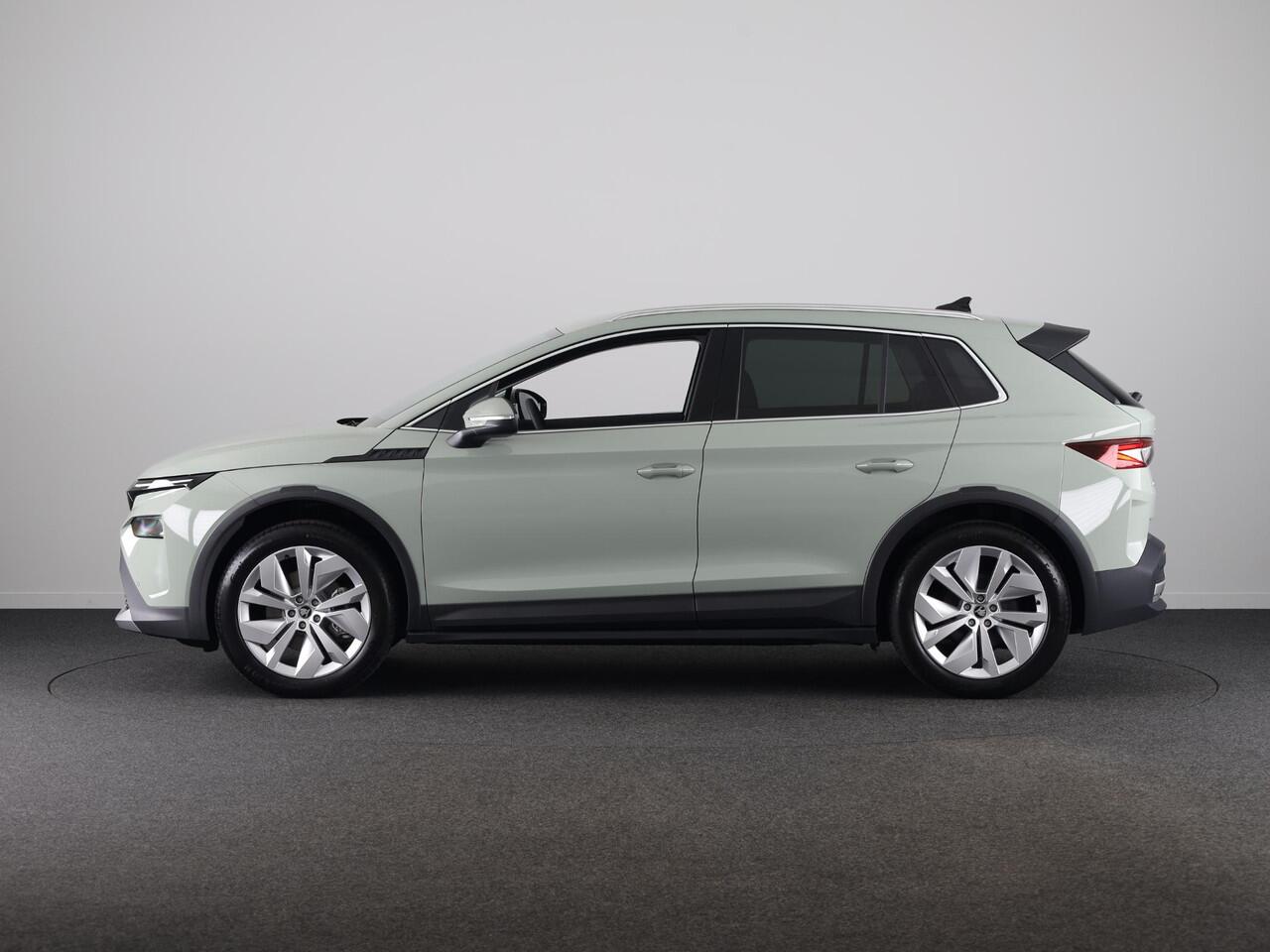 Skoda Elroq 60 Business Edition - Tour | Trekhaak | 20 inch | Adaptive Cruise Control | Navigatie | Blind Spot | Stoelverwarming |