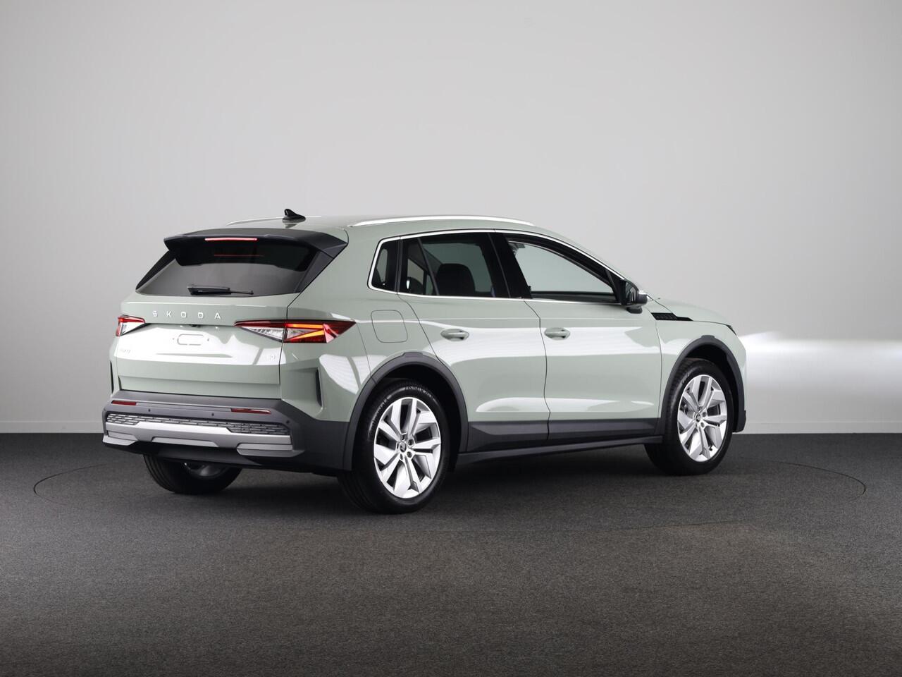 Skoda Elroq 60 Business Edition - Tour | Trekhaak | 20 inch | Adaptive Cruise Control | Navigatie | Blind Spot | Stoelverwarming |