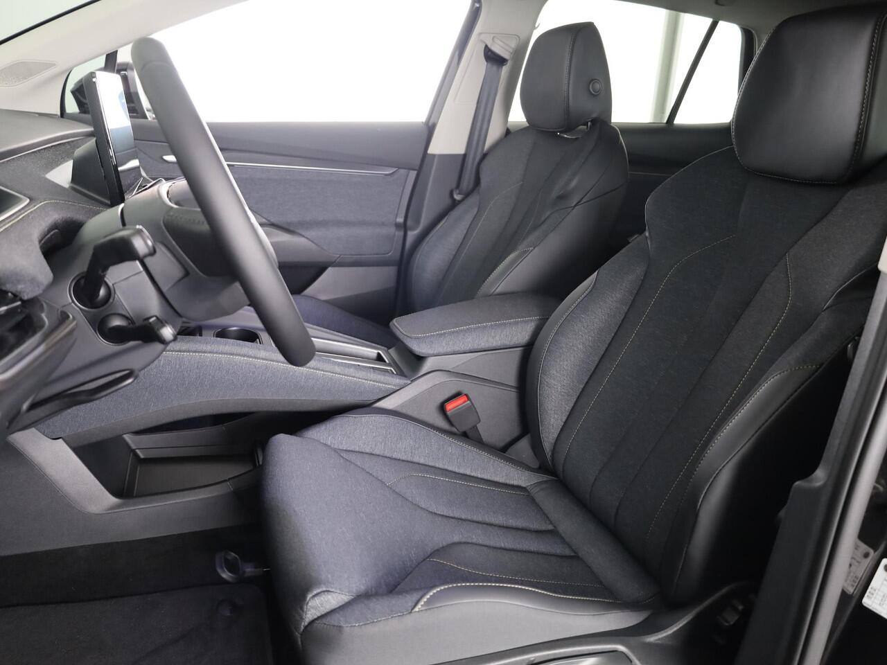 Skoda Elroq 60 Business Edition - Tour 204pk | 20 inch | Stoelverwarming | Adaptive Cruise Control | Blind Spot