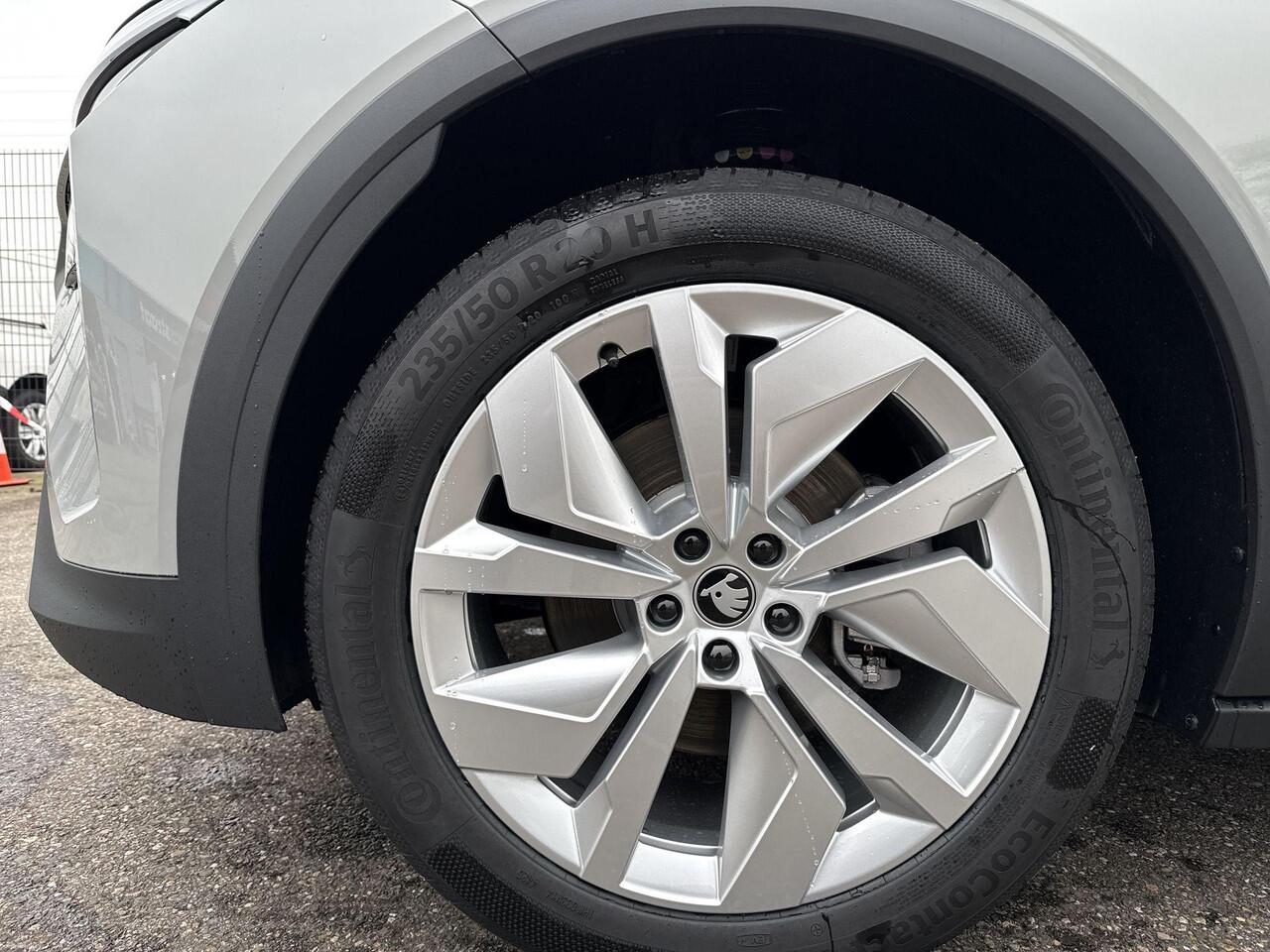 Skoda Elroq 60 Business Edition Tour | 20 inch Vega Velgen | Trekhaak, wegklapbaar | Private lease ¤439,- p/m |