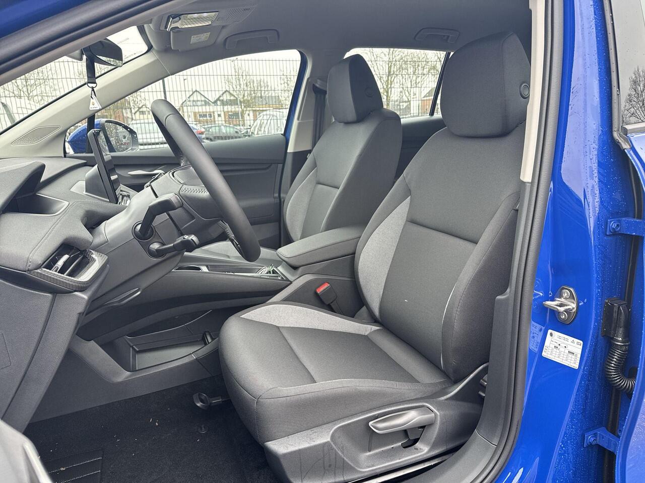 Skoda Elroq 50 Selection | Wegklapbare Trekhaak | 20 inch Vega!| PrivateLease 399,-