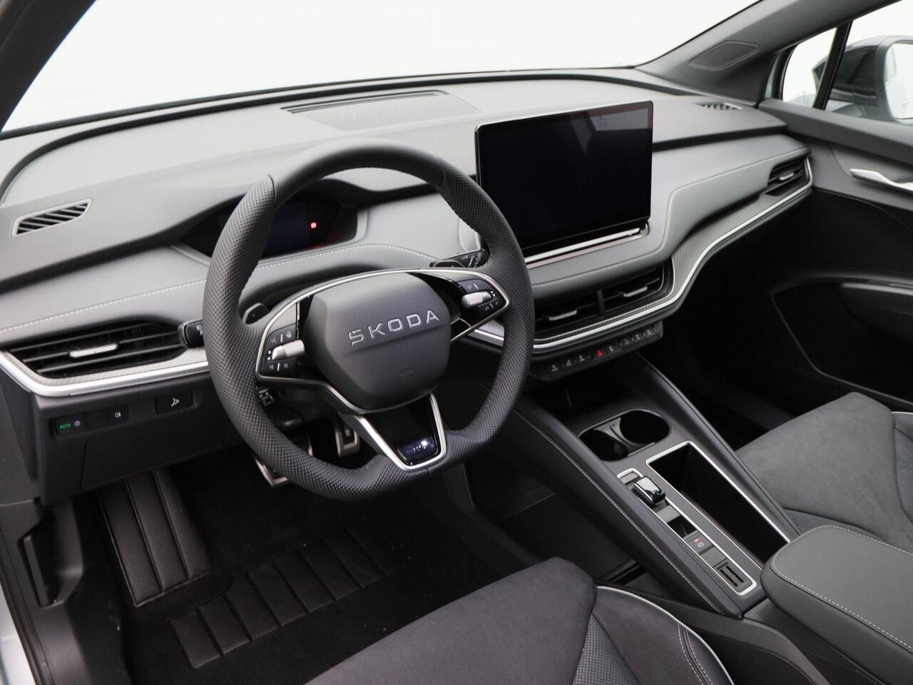 Skoda Elroq Sportline 85 | 286 PK | Trekhaak | Keyless | Stoelverwarming | Adaptive cruise control