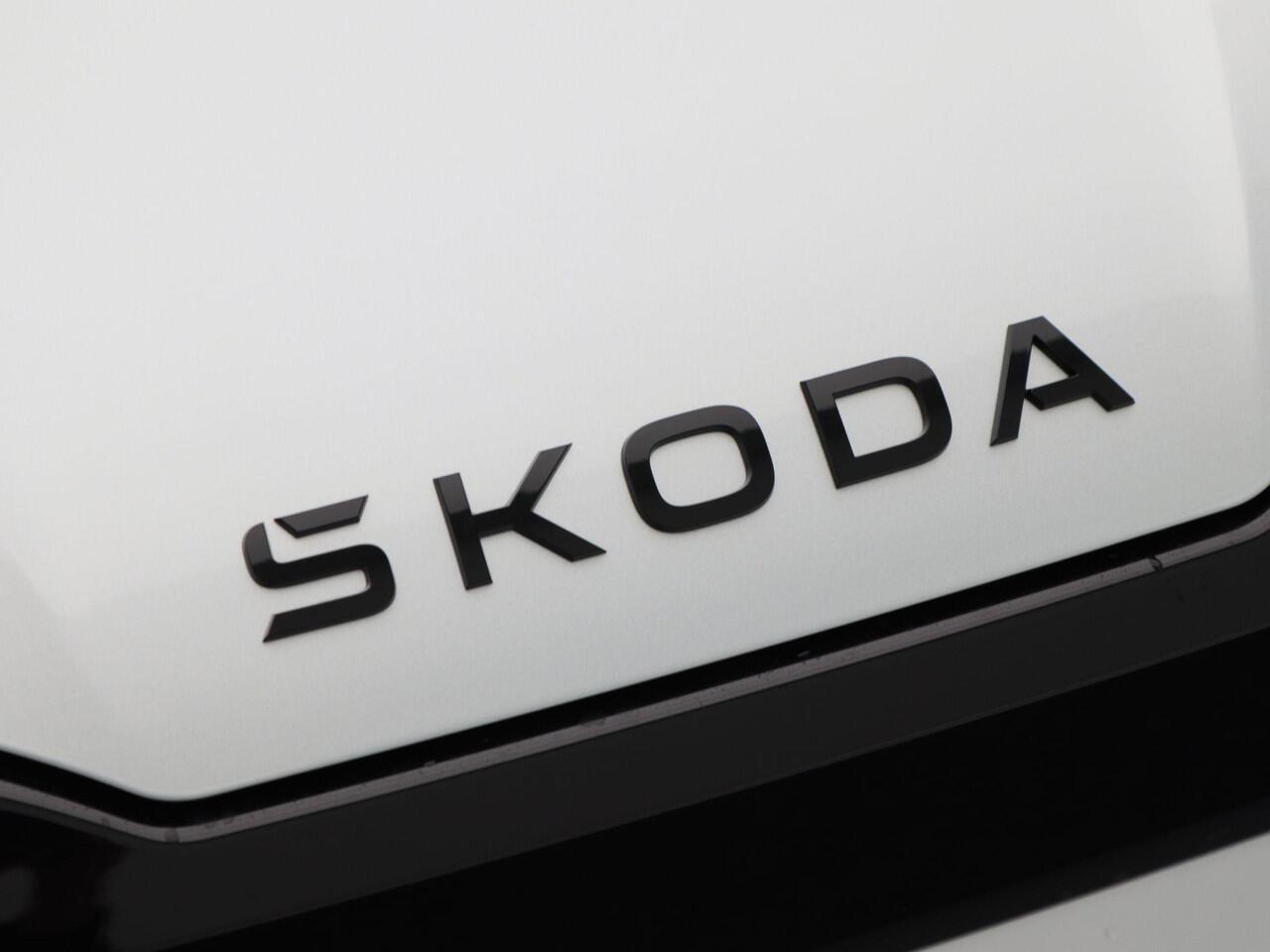 Skoda Elroq Sportline 85 | 286 PK | Trekhaak | Keyless | Stoelverwarming | Adaptive cruise control