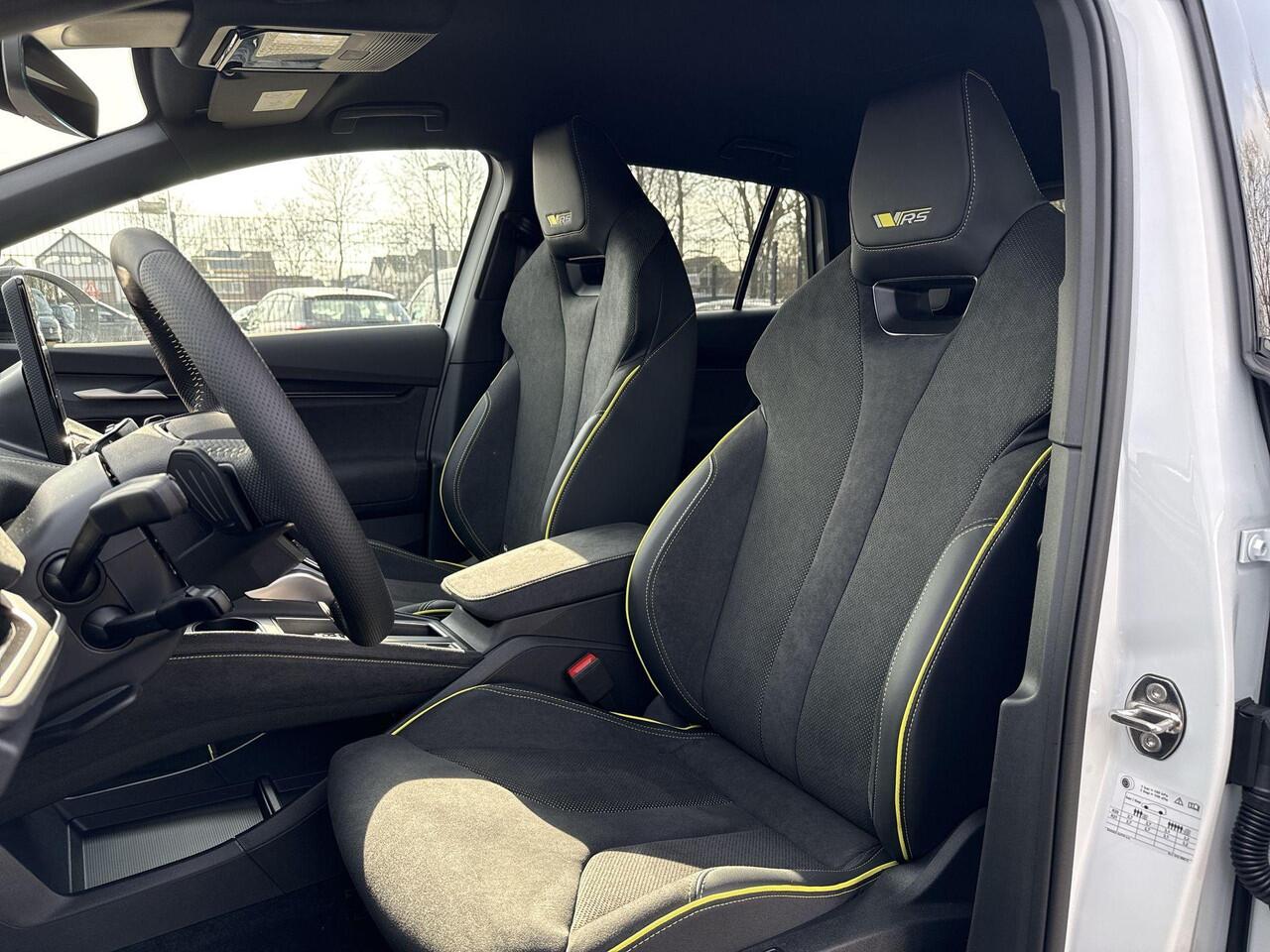 Skoda Elroq RS 340PK 4x4 Elektrische aandrijving | Trekhaak wegklapbaar | 20" inch velgen Draconis | ¤3000,- euro inruilpremie