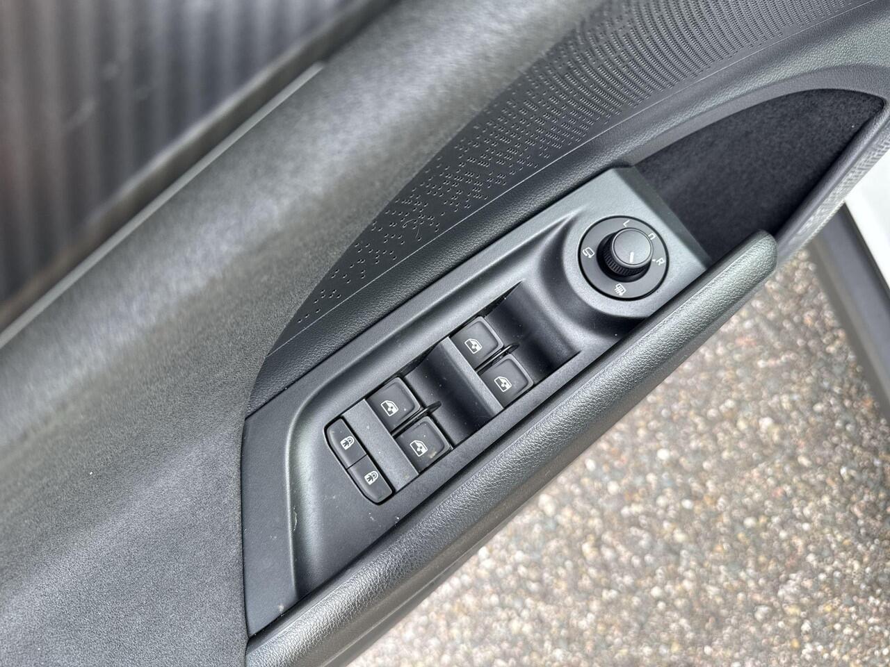 Skoda Elroq RS 340PK 4x4 Elektrische aandrijving | Trekhaak wegklapbaar | 20" inch velgen Draconis | ¤3000,- euro inruilpremie