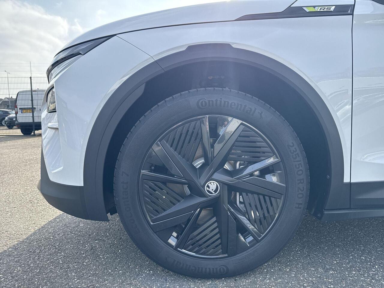 Skoda Elroq RS 340PK 4x4 Elektrische aandrijving | Trekhaak wegklapbaar | 20" inch velgen Draconis | ¤3000,- euro inruilpremie