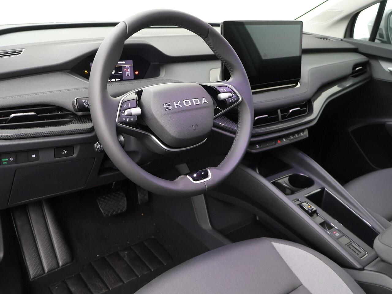 Skoda Elroq 55 Selection 170 PK | Achteruitrijcamera | Wireless Carplay & Android auto | 19" lichtmetalen velgen |