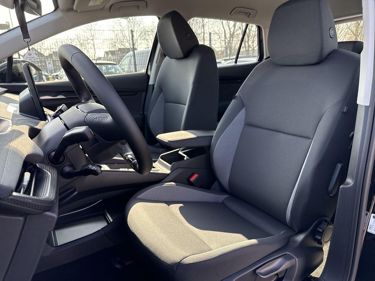 Skoda Elroq Limited 50 Elektromotor 125 kW / 170 PK SUV Elektr isch | Metallic Lak | 3000,- inruilbonus!!