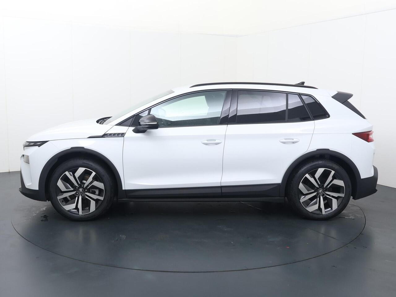 Skoda Elroq 85 Sportline 286 PK | Trekhaak | Led Matrix | Elektrische achterklep | Verlichte Grille |