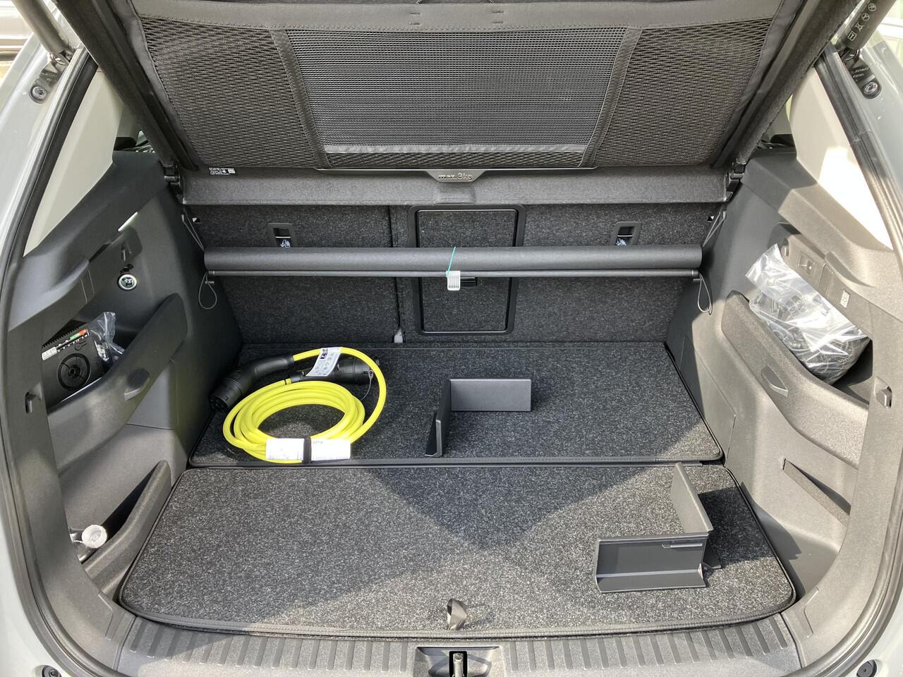 Skoda Elroq 85 Business Edition 286 PK | Trekhaak | Led Matrix | Elektrische achterklep | Verlichte Grille |