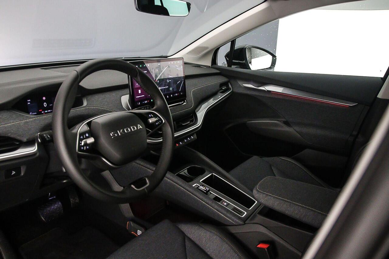 Skoda Elroq 60 Business Edition 204pk Automaat Trekhaak, Adaptive cruise control, Achteruitrijcamera, Stuurwiel verwarmd, Navigatie, LED koplampen, Parkeersensoren, App connect