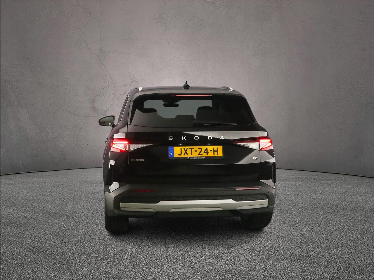 Skoda Elroq 60 Business Edition 204pk Automaat Trekhaak, Adaptive cruise control, Achteruitrijcamera, Stuurwiel verwarmd, Navigatie, LED koplampen, Parkeersensoren, App connect