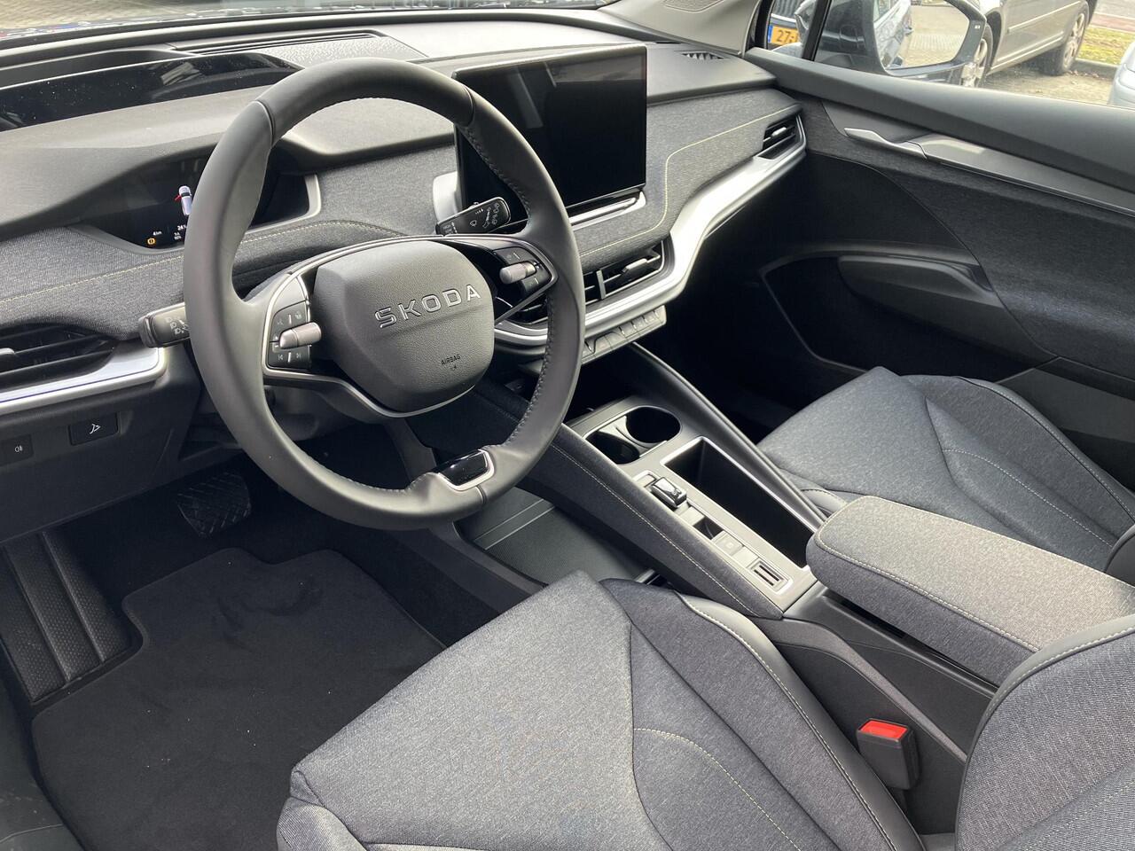 Skoda Elroq 85 Business Edition 286 PK | Trekhaak | Led Matrix | Elektrische achterklep | Verlichte Grille |