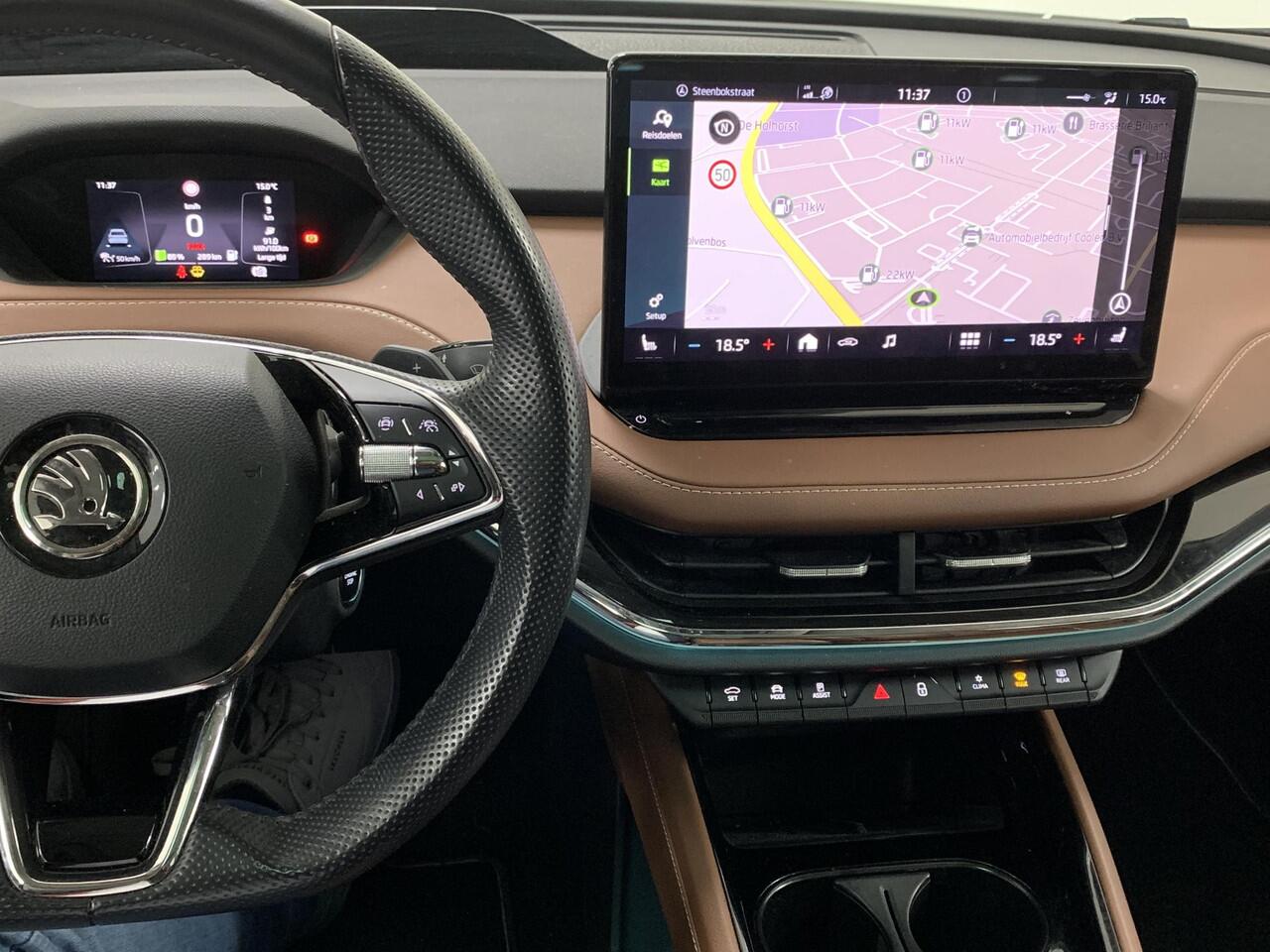 Skoda Enyaq iV 80 PANORAMADAK | UITKLAPBARE TREKHAAK | SOH 91,9 % | RONDOM ZICHT CAMERA | LEDEREN BEKLEDING