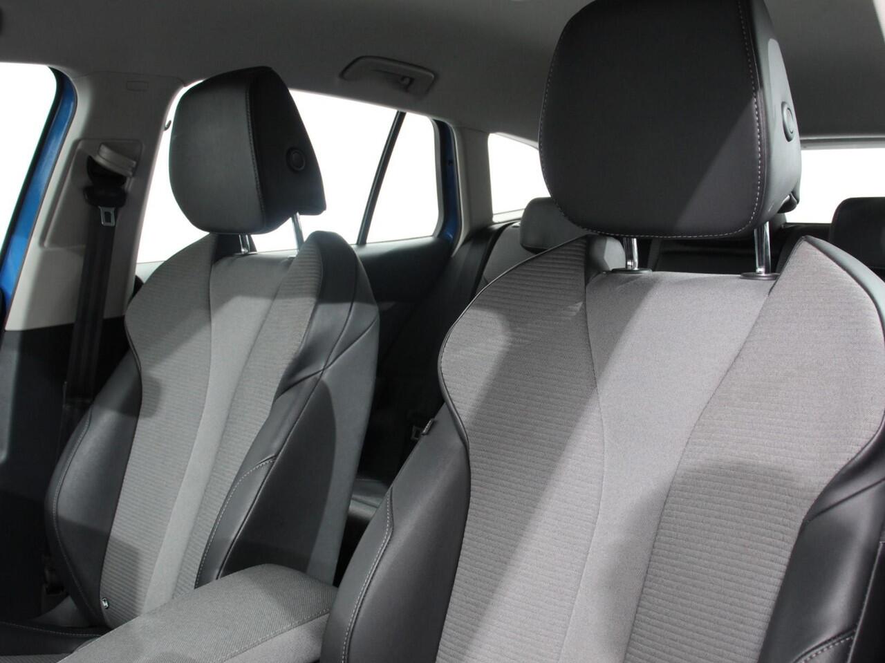 Skoda Enyaq iV 60 Airco Navi Carplay Adaptive Cruise Control Park Pack + Camera Full LED Stoel/Stuurverwarming