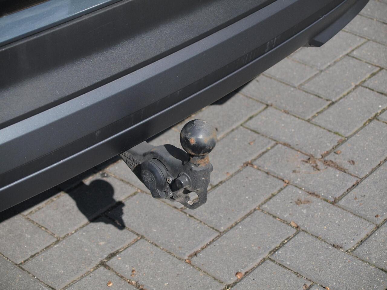 Skoda Enyaq iV 80 | Camera | Trekhaak | Apple Carplay | Zware accu pakket |