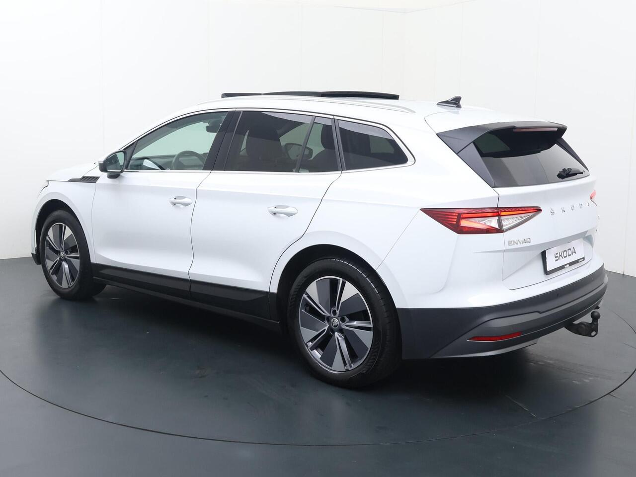 Skoda Enyaq iV 80 | 204 PK | Panoramadak | Trekhaak wegklapbaar | 360 graden areaview | Matrix LED koplampen |