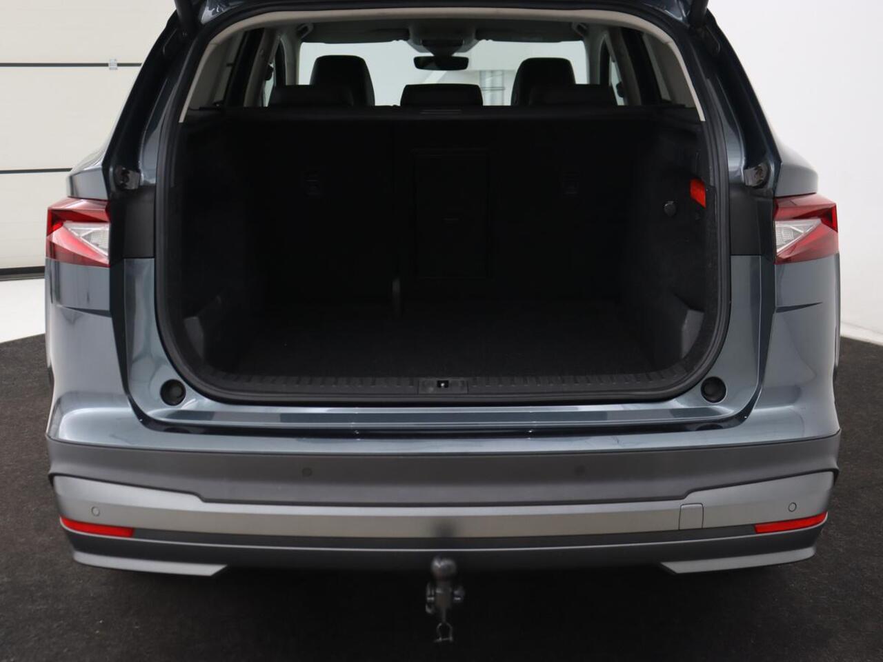 Skoda Enyaq iV 60 | Trekhaak | Adaptive cruise | Camera | Keyless | Stuurverwarming | Half leder | 19'' | Carplay | Navigatie | Digital Cockpit | Full LED | File Assistent | Parkeerhulp