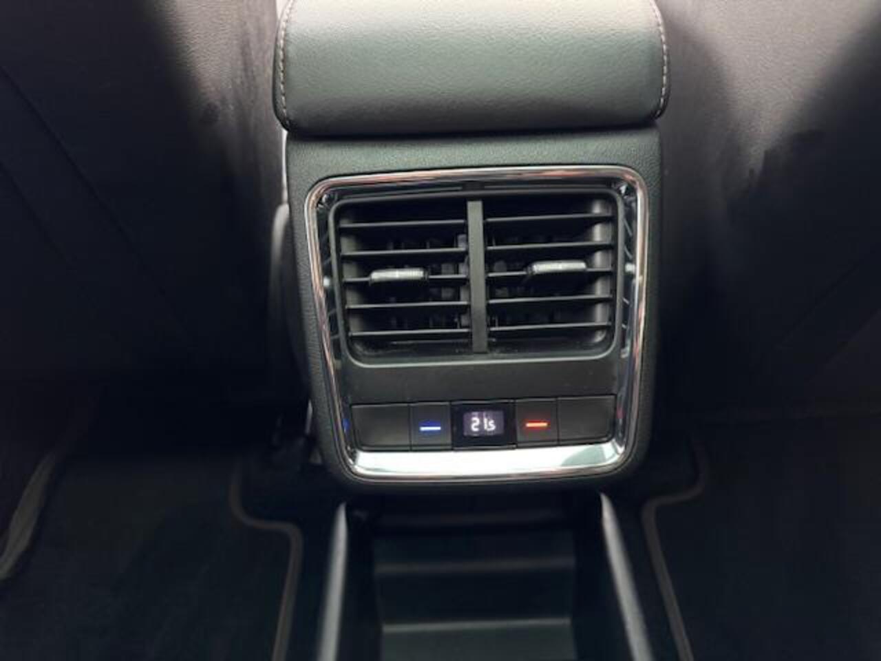 Skoda Enyaq iV 80 BEV 77KWH 204PK SOH 93% PLUS COMFORT THAAK/PANO/LEER/LED/ACARPLAY