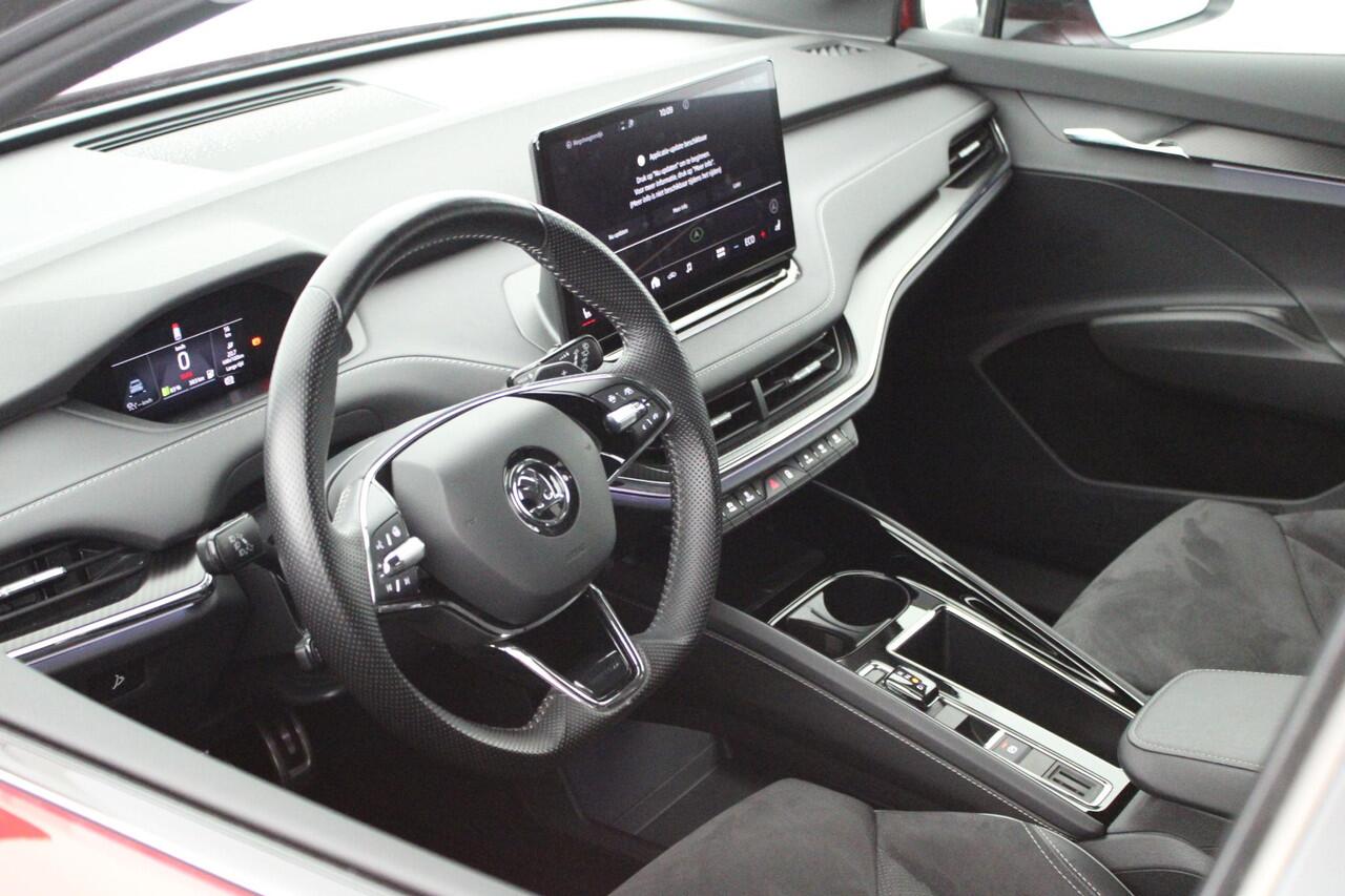 Skoda Enyaq iV 80 Sportline 204pk SOH 94% Camera Stoelverwarming Memory Keyless Navigatie Panoramadak