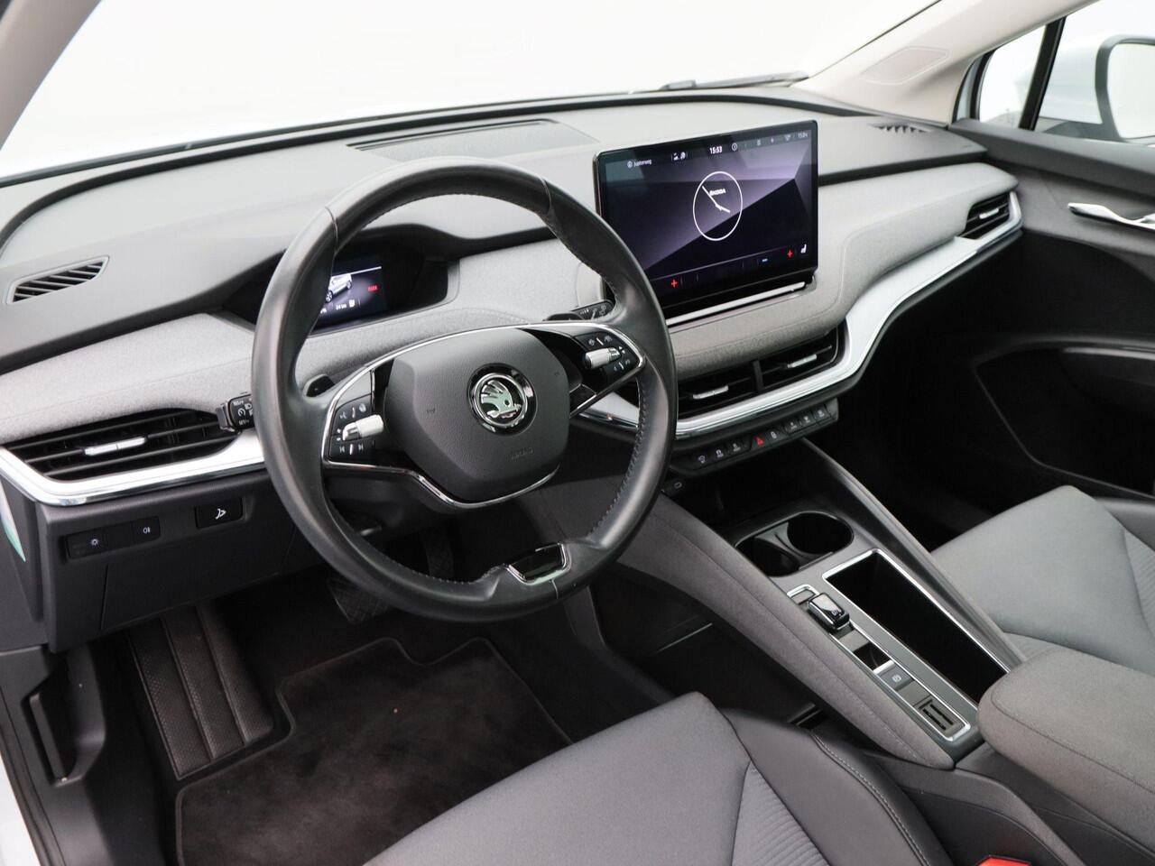 Skoda Enyaq iV 60 | Panoramadak | Adaptive Cruise | Stoelverwarming | Carplay | Camera | Navigatie | 21 inch | 90.965 Km!!
