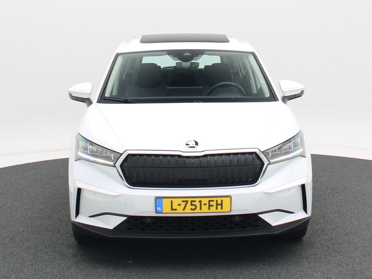 Skoda Enyaq iV 60 | Panoramadak | Adaptive Cruise | Stoelverwarming | Carplay | Camera | Navigatie | 21 inch | 90.965 Km!!