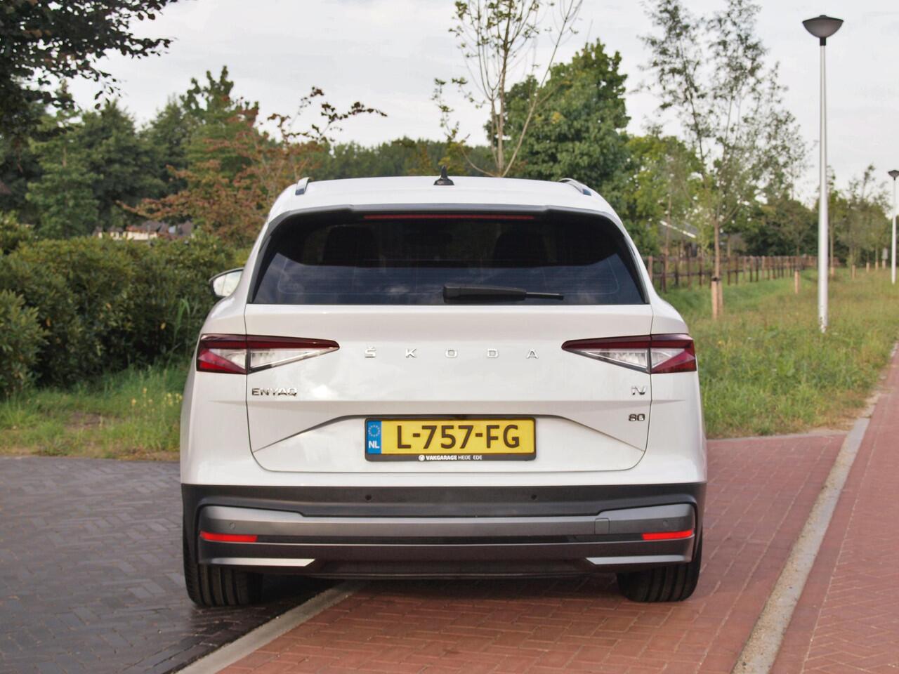 Skoda Enyaq iV 80 | Camera | Apple Carplay | Sfeerverlichting | Cruise Control |