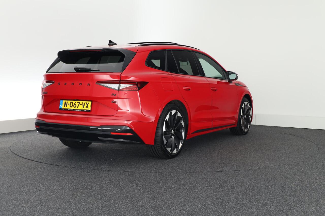 Skoda Enyaq iV 80 Sportline 204pk SOH 94% Camera Stoelverwarming Memory Keyless Navigatie Panoramadak