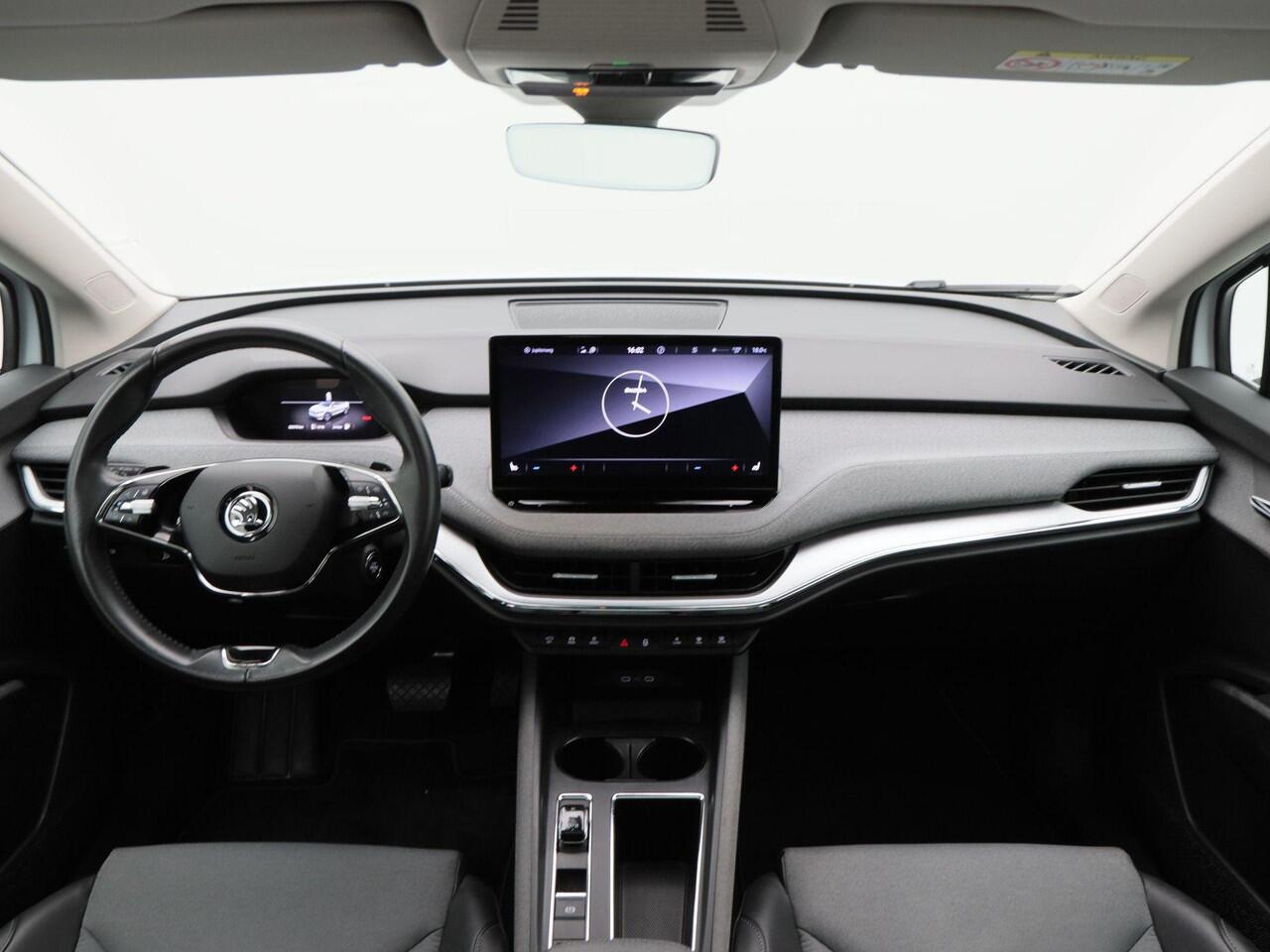 Skoda Enyaq iV 60 | Panoramadak | Adaptive Cruise | Stoelverwarming | Carplay | Camera | Navigatie | 21 inch | 90.970 Km!!
