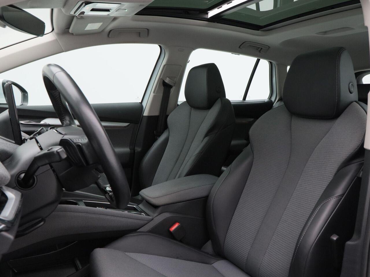 Skoda Enyaq iV 60 | Panoramadak | Adaptive Cruise | Stoelverwarming | Carplay | Camera | Navigatie | 21 inch | 90.970 Km!!