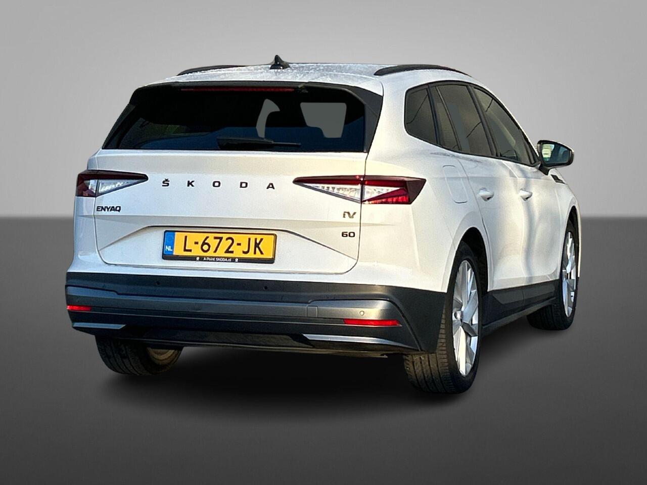 Skoda Enyaq iV 60 180pk | SoH 91% | Parkeersensoren achterzijde | Carplay | Navigatie | Climate Control |