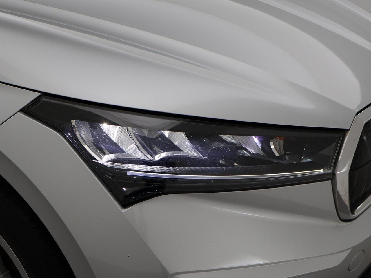 Skoda Enyaq iV 80 + CAMERA | ADAPTIVE CRUISE | SFEERVERLICHTING | CARPLAY | STUURVERW.