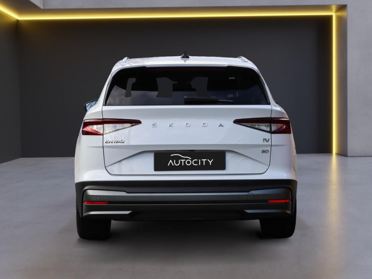 Skoda Enyaq iV 80 Loft 82kWh l 90% SOH l 21 INCH l Stoelverwarming