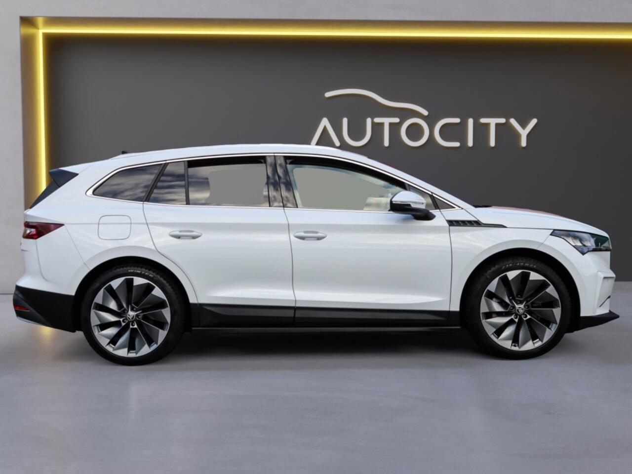 Skoda Enyaq iV 80 Loft 82kWh l 90% SOH l 21 INCH l Stoelverwarming