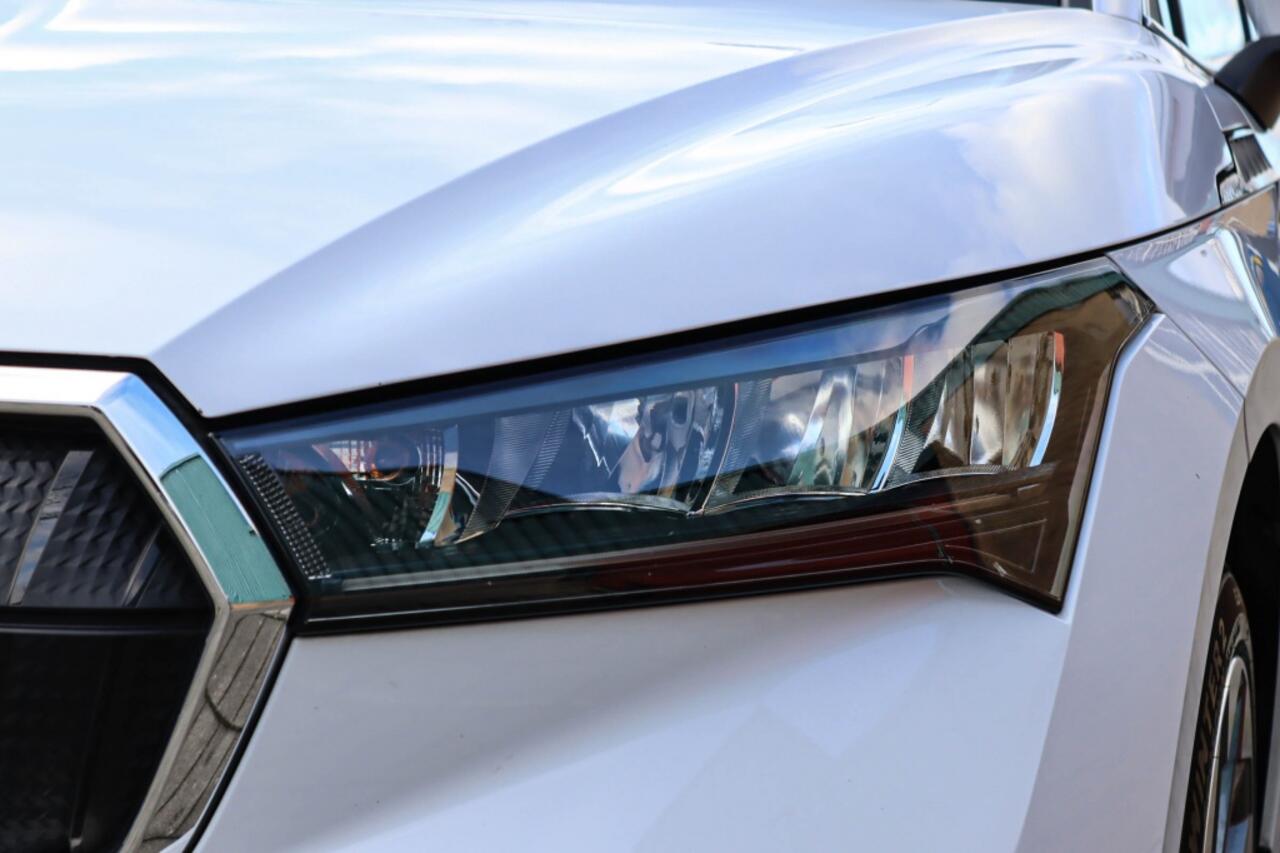 Skoda Enyaq iV 80 Loft 82kWh l 90% SOH l 21 INCH l Stoelverwarming