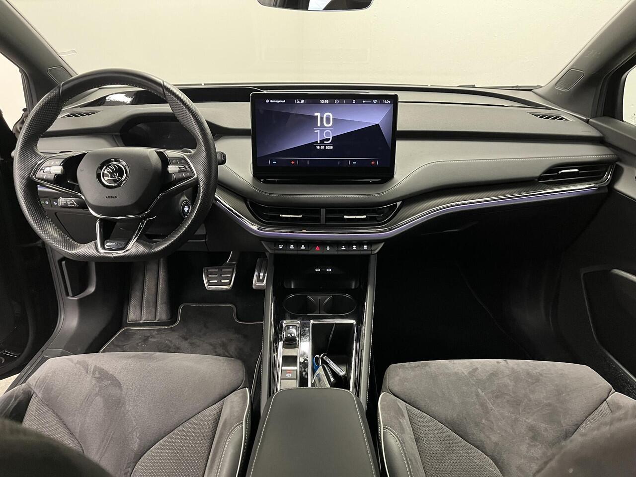 Skoda Enyaq iV 80 Sportline | SOH 92% | PANO | Dodehoekdetectie | Stoel/stuurverwarming |