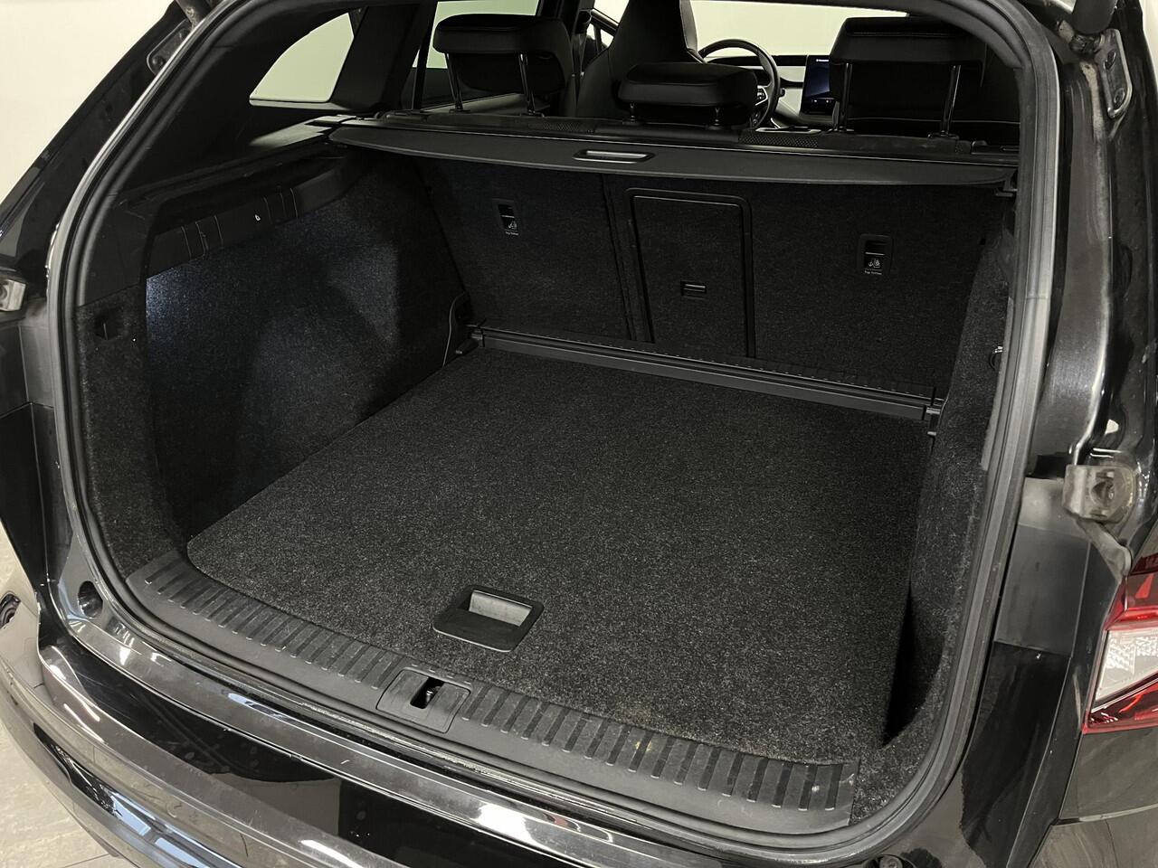 Skoda Enyaq iV 80 Sportline | SOH 92% | PANO | Dodehoekdetectie | Stoel/stuurverwarming |