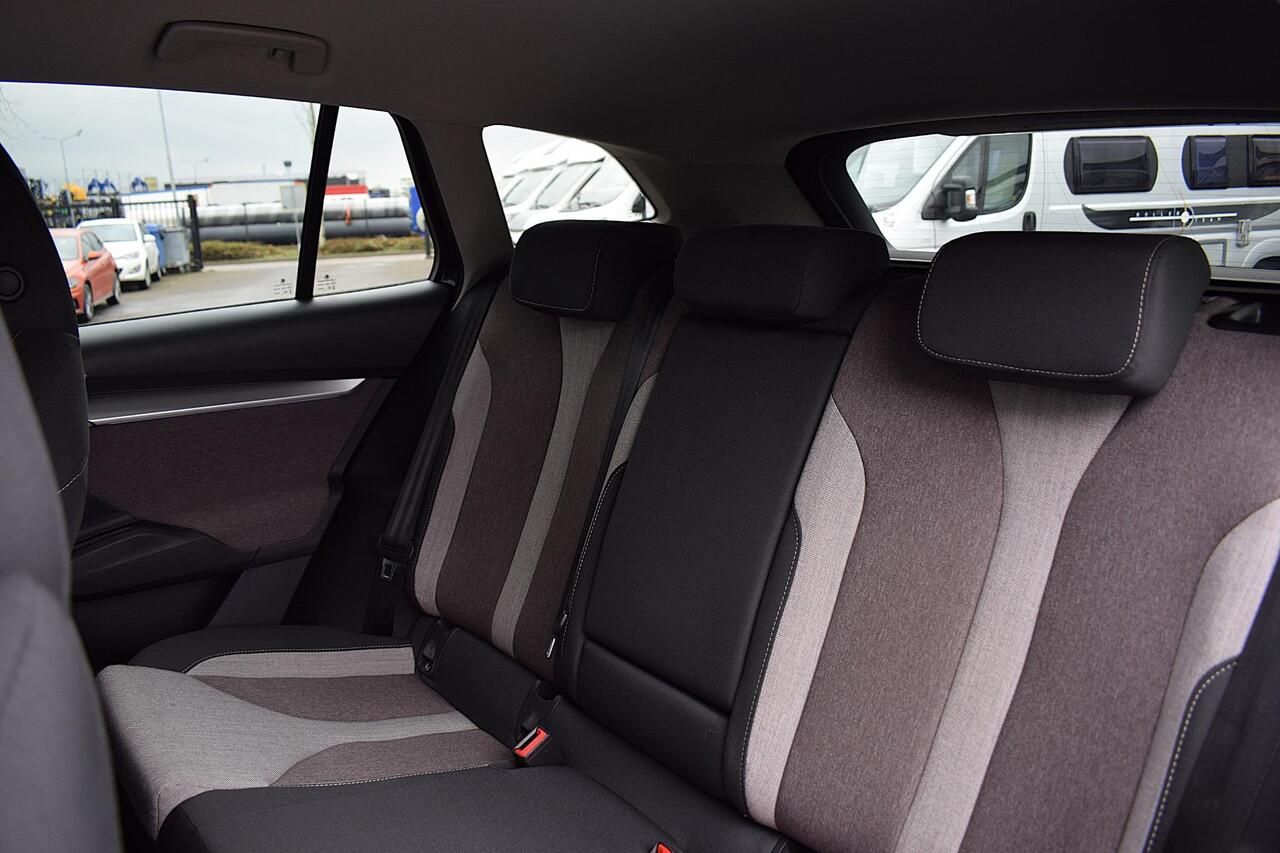 Skoda Enyaq iV 60 First Edition | SOH: 93,3% | Stuur- en Stoelverw. | Camera | 21" LM