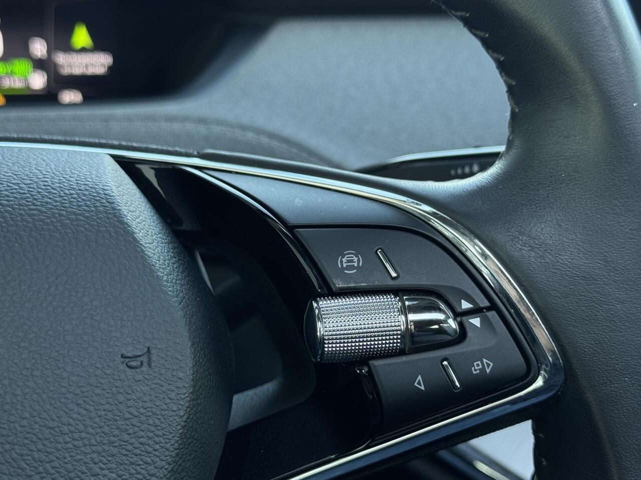 Skoda Enyaq iV 60 NL AUTO | PANO | STOELVERW | SOH 91%