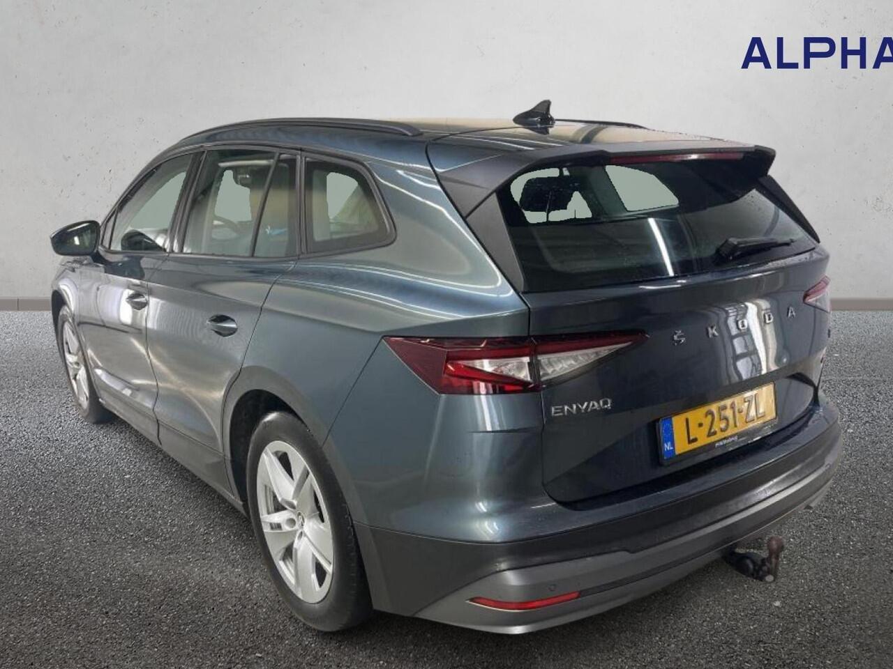 Skoda Enyaq iV 60 Airco ECC Navi Wireless Carplay Sportpack Adaptive Cruise Control Trekhaak PDC Full LED 19" Velgen Ambient light