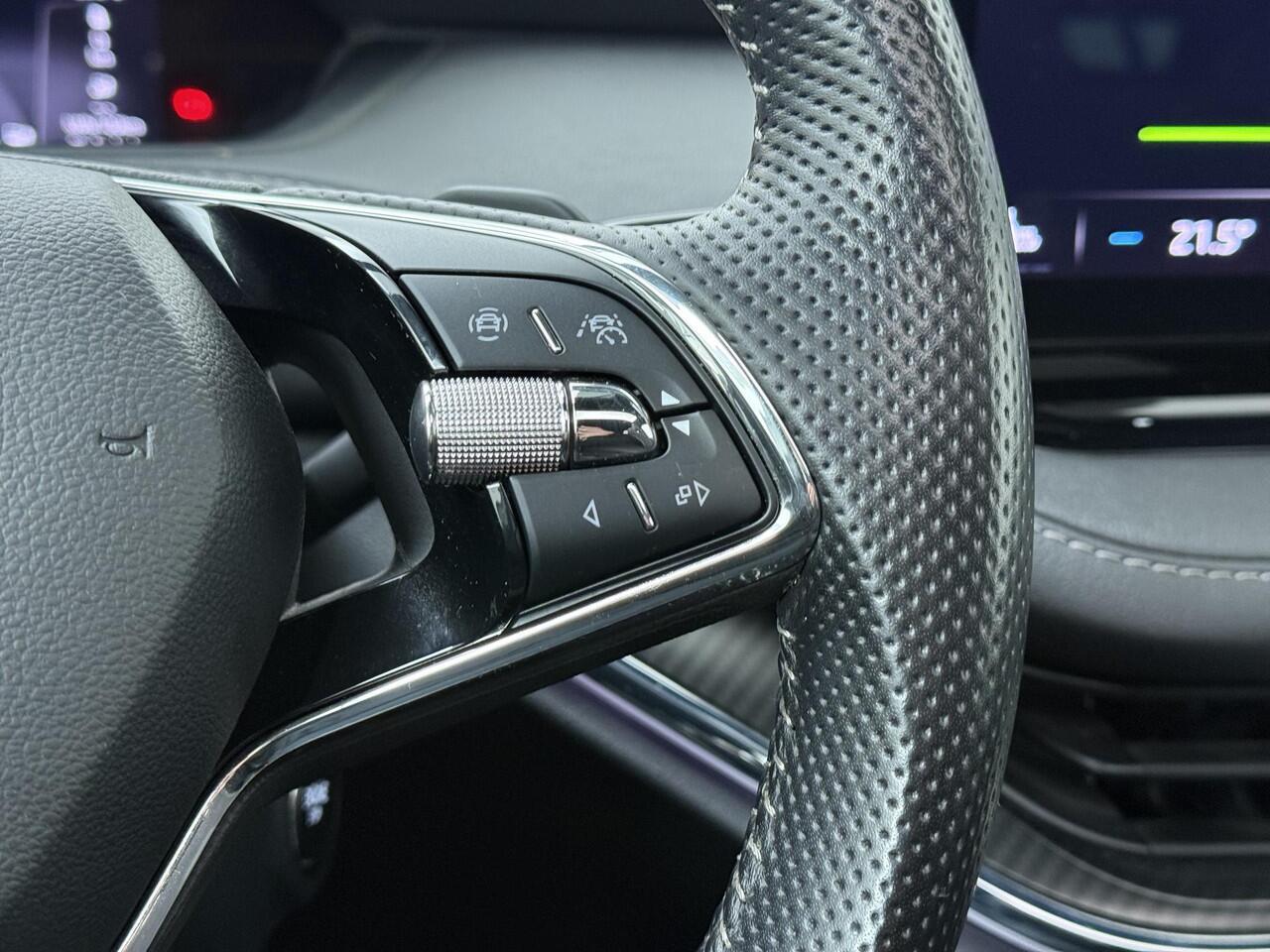 Skoda Enyaq iV 80 Sportline | 204 PK | SoH 90% | Panoramadak | 21" LM velgen | Elek. achterklep Virtual pedal | Adaptive cruise control | Voorstoelen verwarmd |