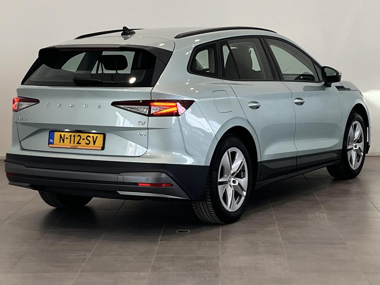 Skoda Enyaq iV 60 | 93,5% SOH | Navigatie | Climate Control | Cruise Control | Lichtmetalen velgen 19" | Apple Carplay/Android Auto | Parkeersensoren voor, achter en achteruitrijcamera