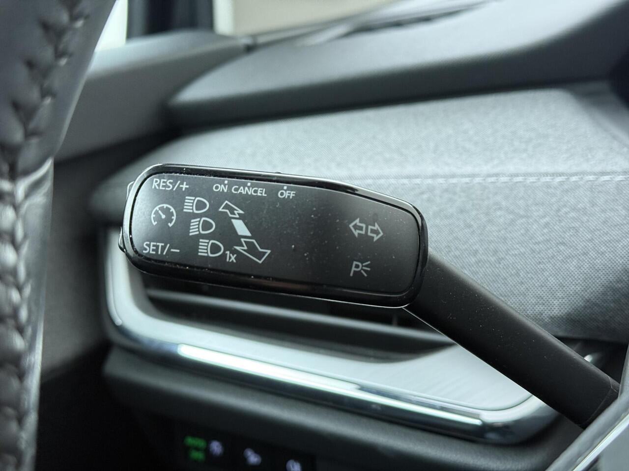 Skoda Enyaq iV 60 | 180 PK | SoH 91% | Achteruitrijcamera | Matrix LED koplampen | Voorstoelen verwarmd | 20" LM velgen |