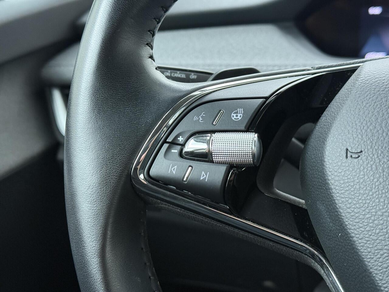 Skoda Enyaq iV 60 | 180 PK | SoH 91% | Achteruitrijcamera | Matrix LED koplampen | Voorstoelen verwarmd | 20" LM velgen |