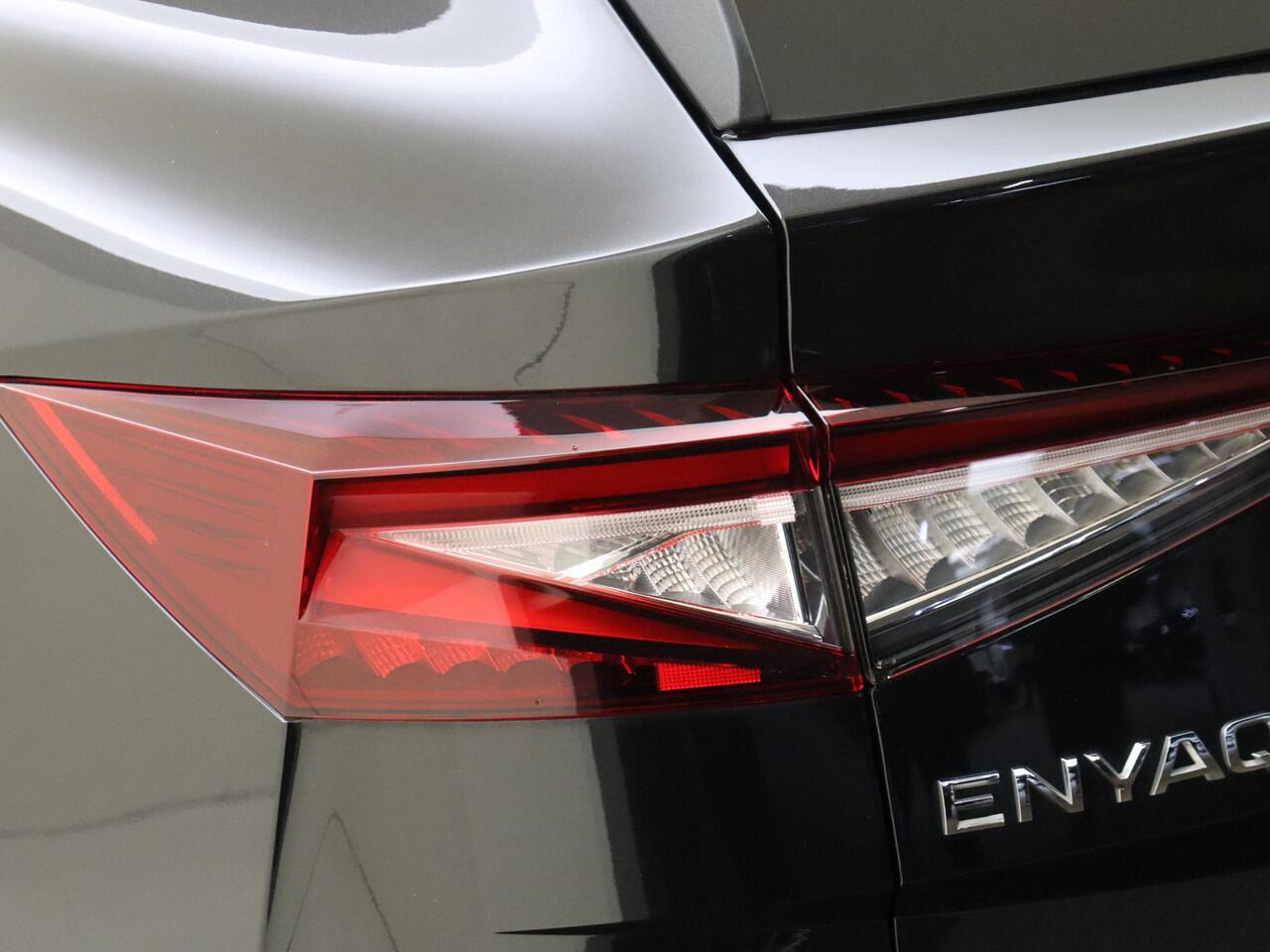 Skoda Enyaq iV 80 | SoH 91% | Warmtepomp | Dodehoek detectie | Keyless | Navigatie | Adaptieve cruise control | Achteruitrijcamera | Stoel- en stuurwielverwarming | 3-zone airco |