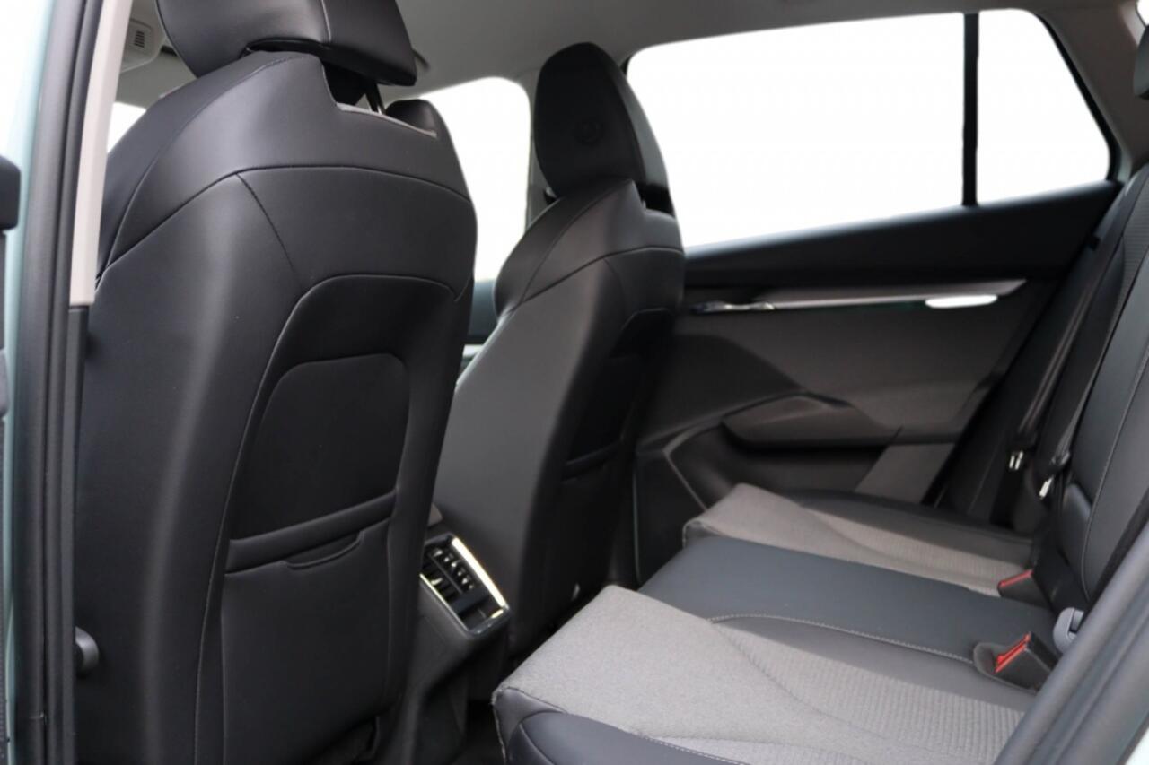 Skoda Enyaq iV 80 Loft 82kWh l Trekhaak l Camera l