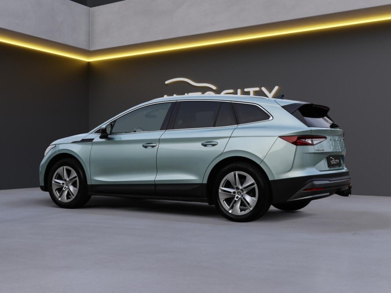 Skoda Enyaq iV 80 Loft 82kWh l Trekhaak l Camera l